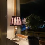 Сasa de vacaciones Kraemmervikveien 33 *
