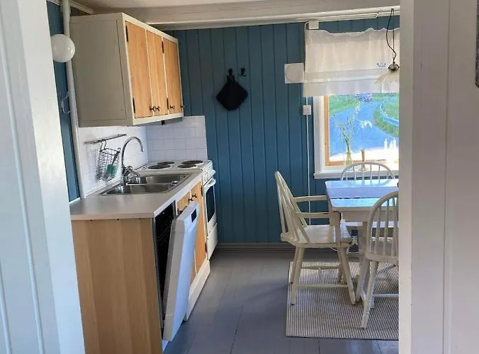 Kraemmervikveien 33 Tatil Evi